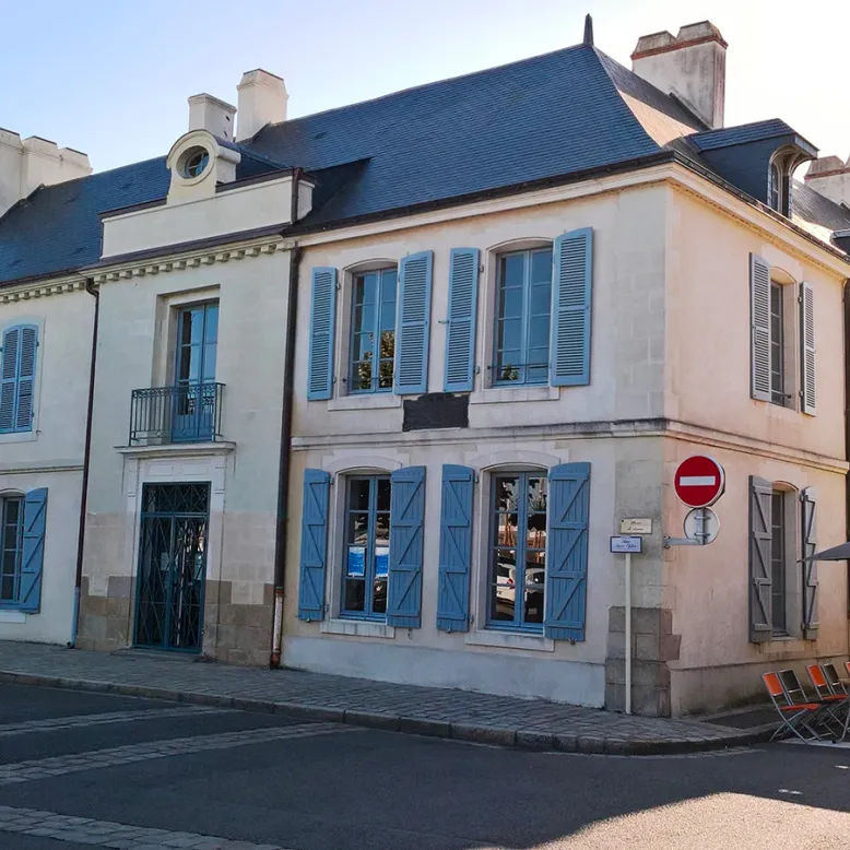 Jacobsen Hotel - Maritime Heritage Center