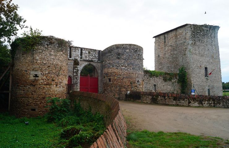 Castle Essarts