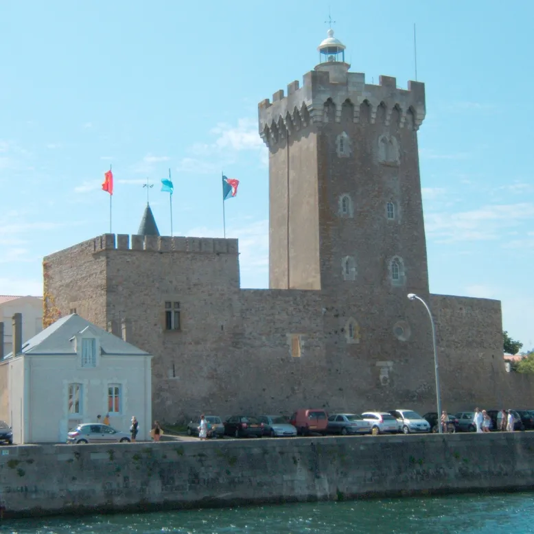 Tour d'Arundel et le Château Saint-Clair