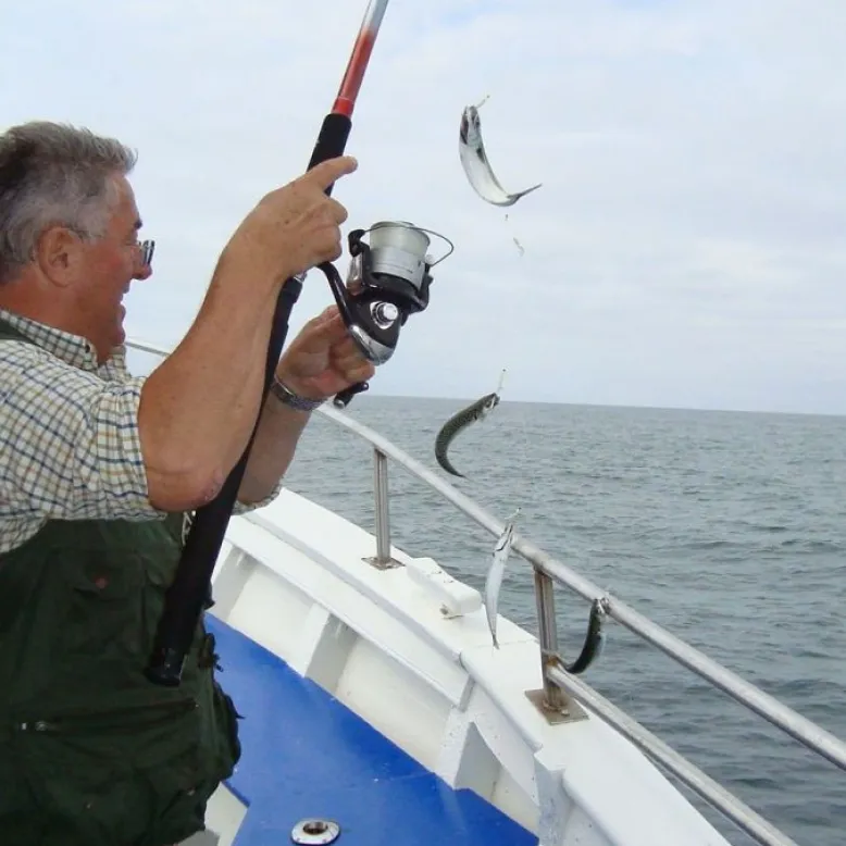 Aigue Marine : pêche & promenades en mer