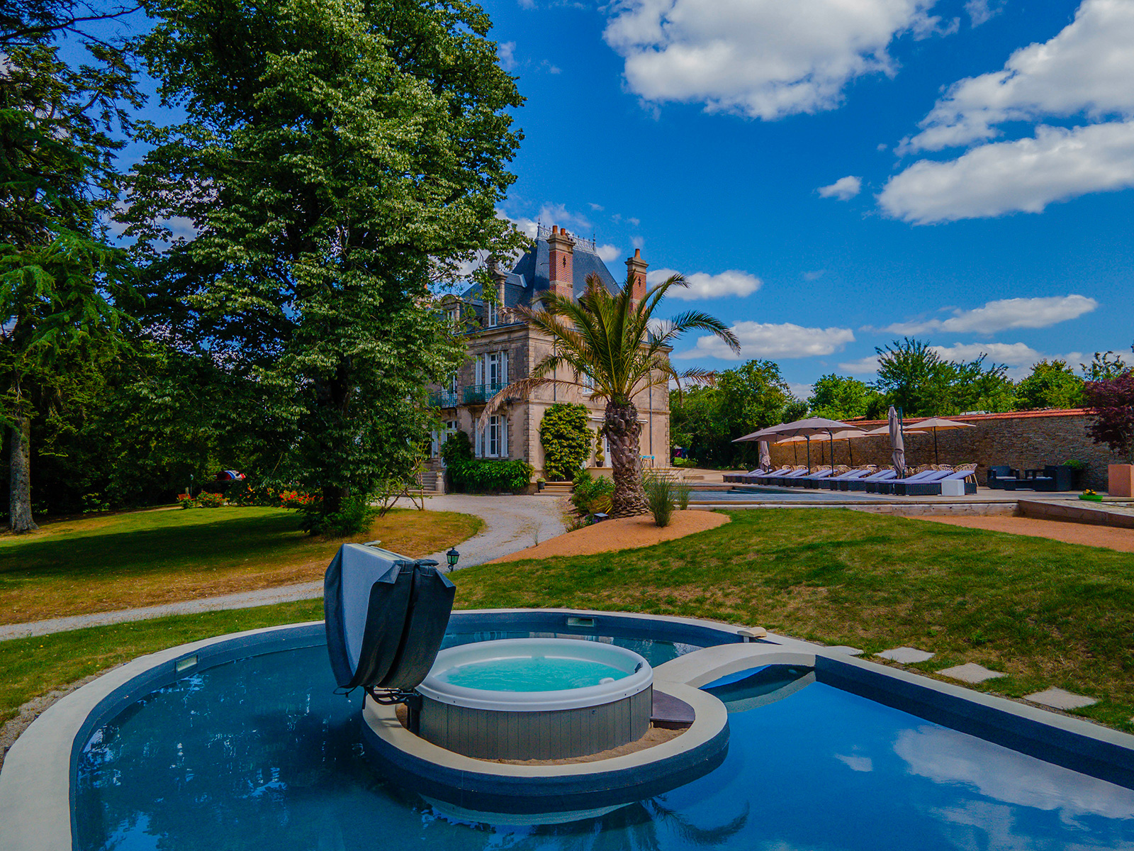Le Château des Tourelles en Vendée Gîtes, Meublés / Locations de