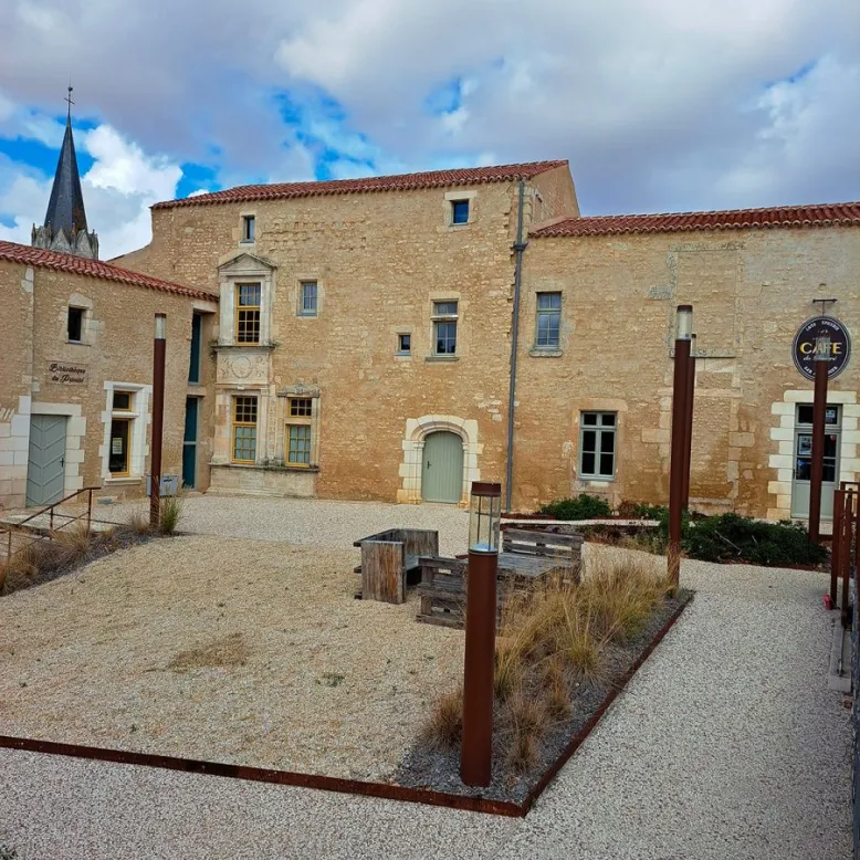 Mouzeuil-Saint-Martin