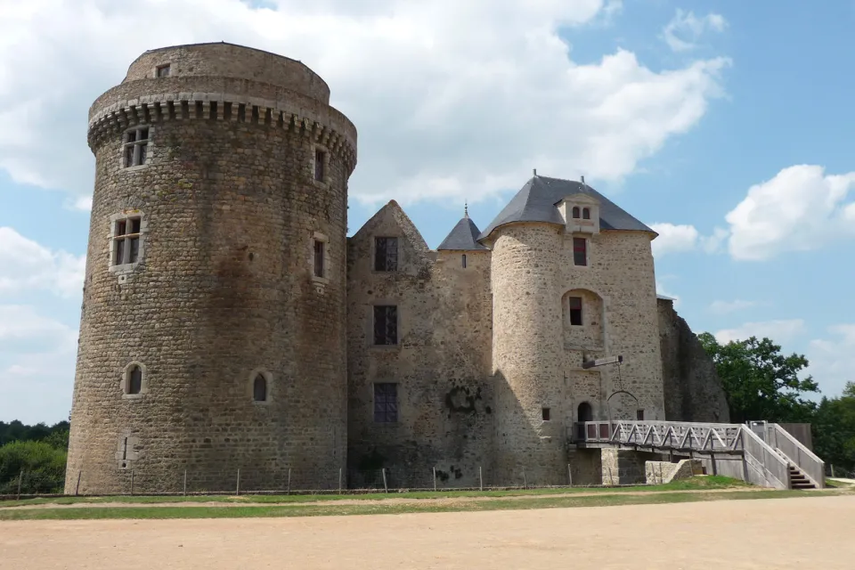 Castle of Saint-Mesmin