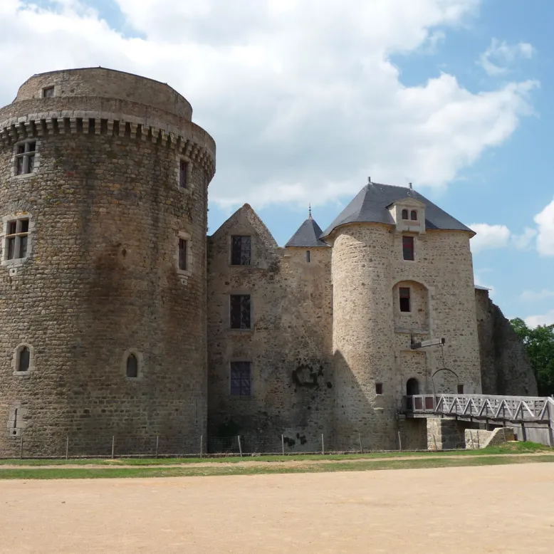 Castle of Saint-Mesmin