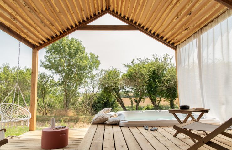 Damona Lodges