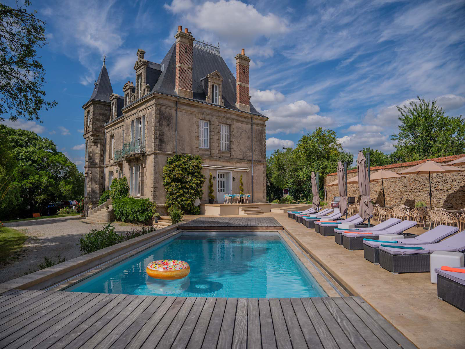 le-ch-teau-des-tourelles-en-vend-e-chambres-d-h-tes-la-gaubreti-re