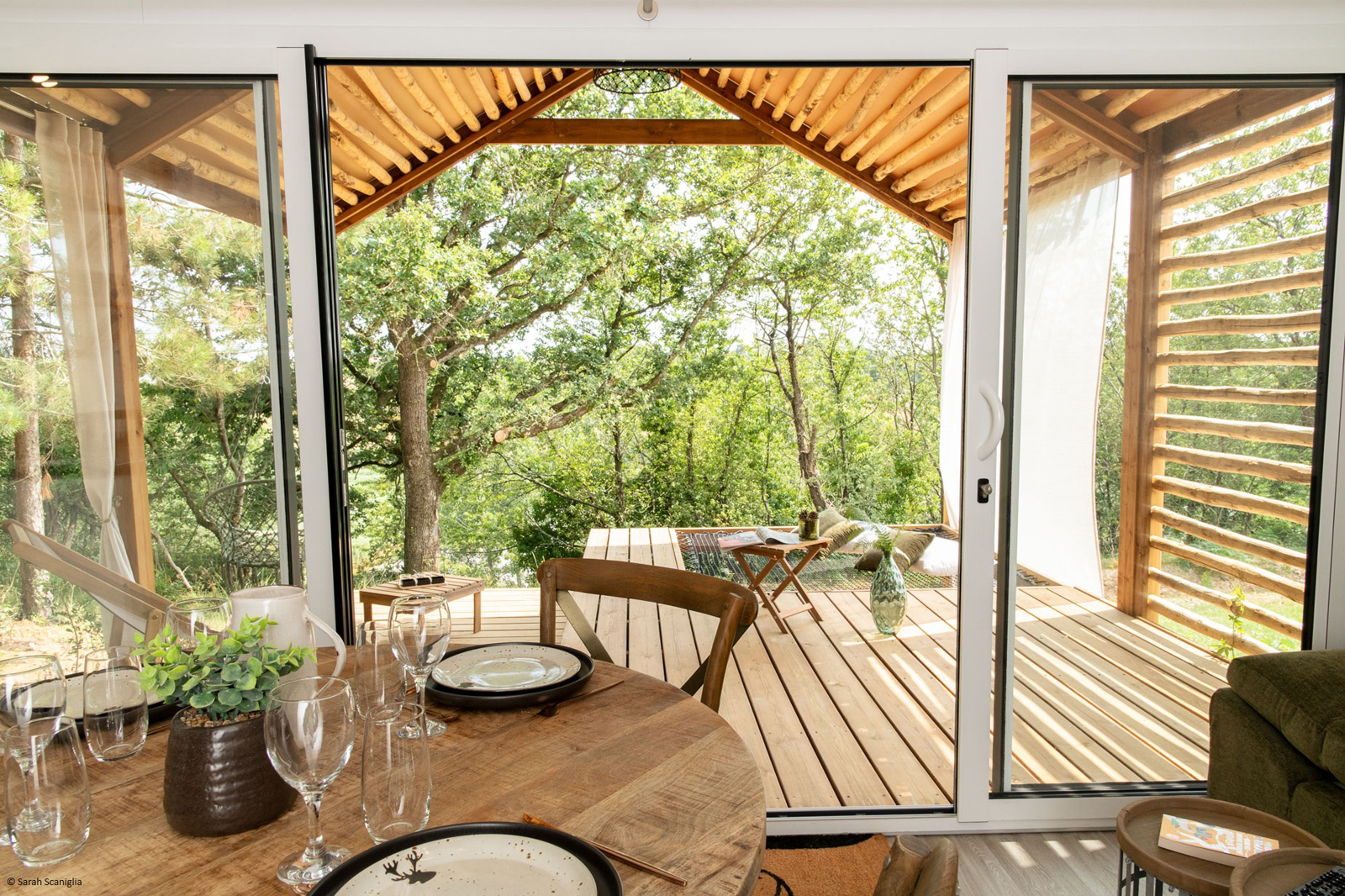 Damona Lodges