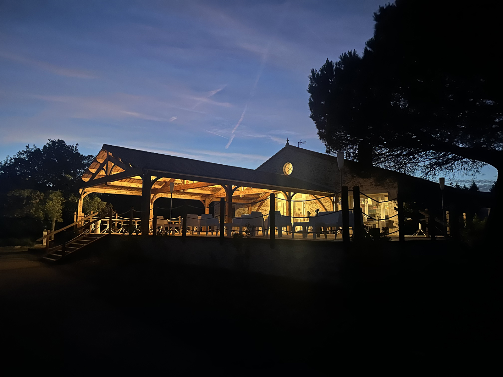 Damona Lodges