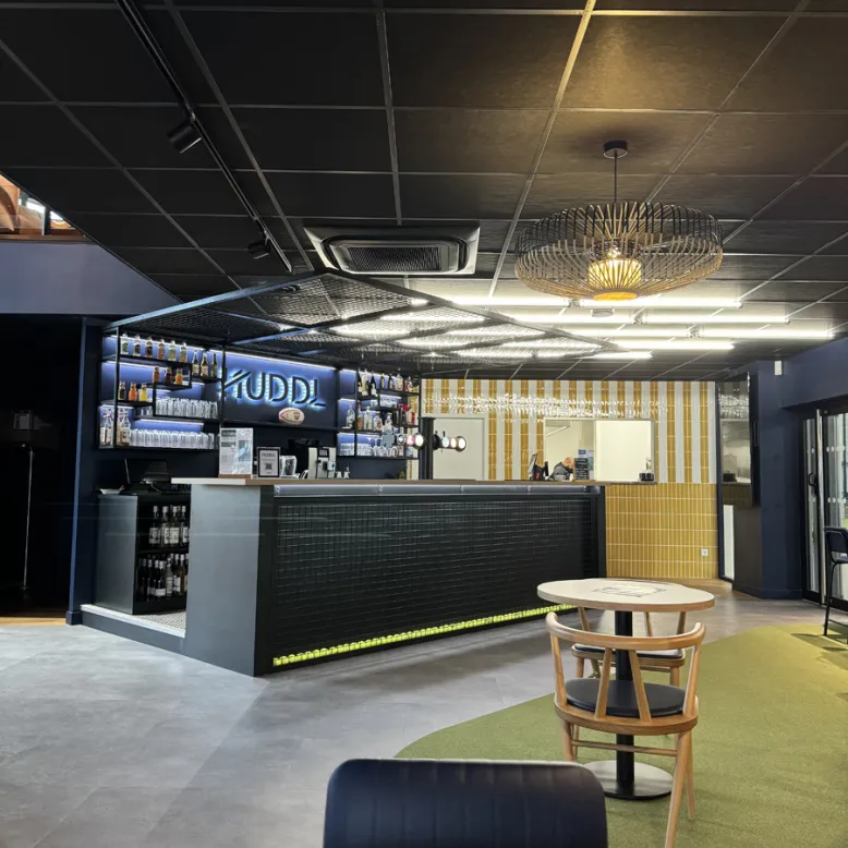 Le Huddl Bar Sportif