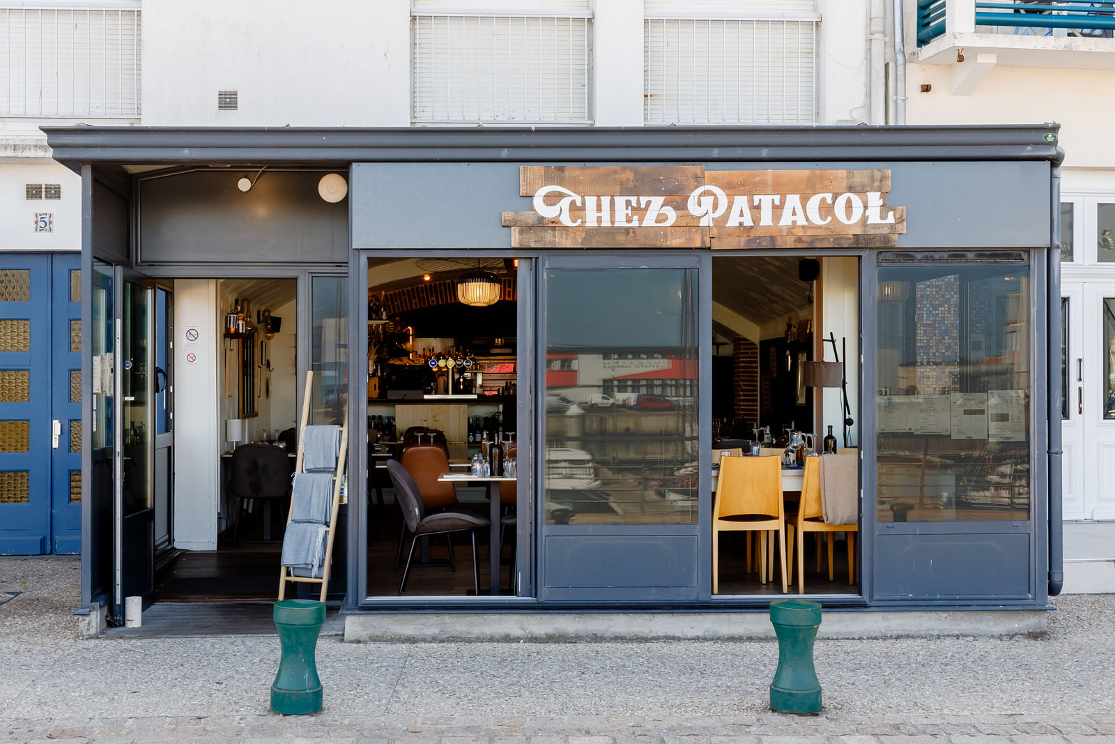 Chez Patacol