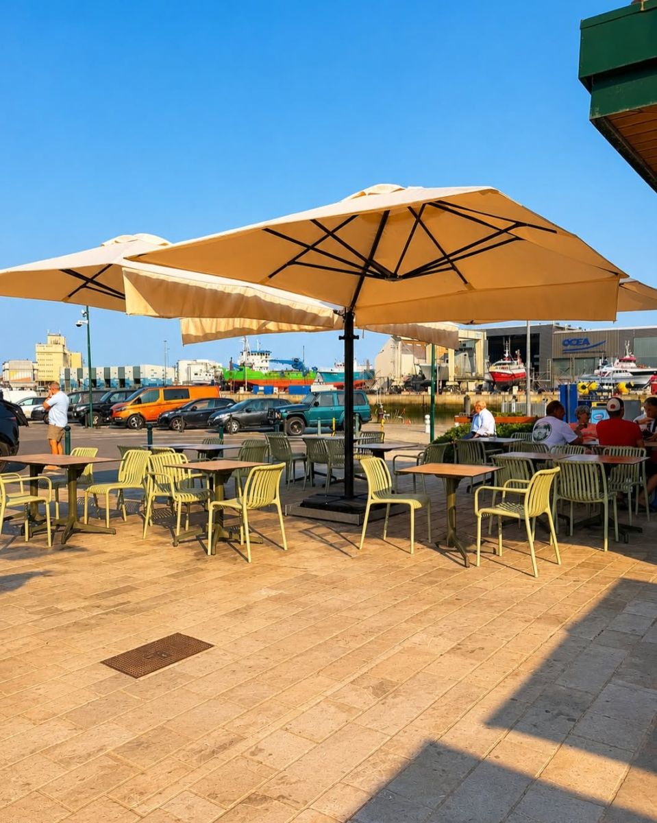 La Pilote - Les Sables d’Olonne - Bar à huîtres, fish and chips et produits de la mer avec vue sur le port