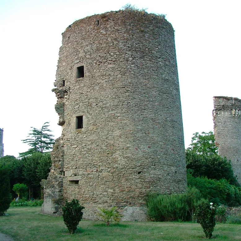 Garnache Castle