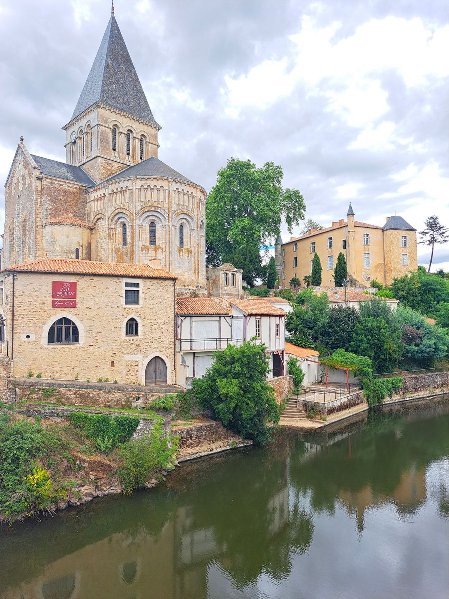 Mareuil-sur-Lay-Dissais