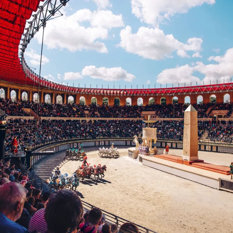 Le Puy du Fou, une aventure familiale exceptio ...