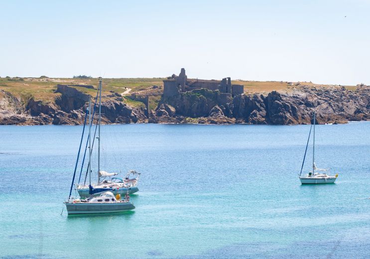 Oya Vendée Hélicoptères - Balades en Avion / ULM / Hélicoptères à L'Île ...