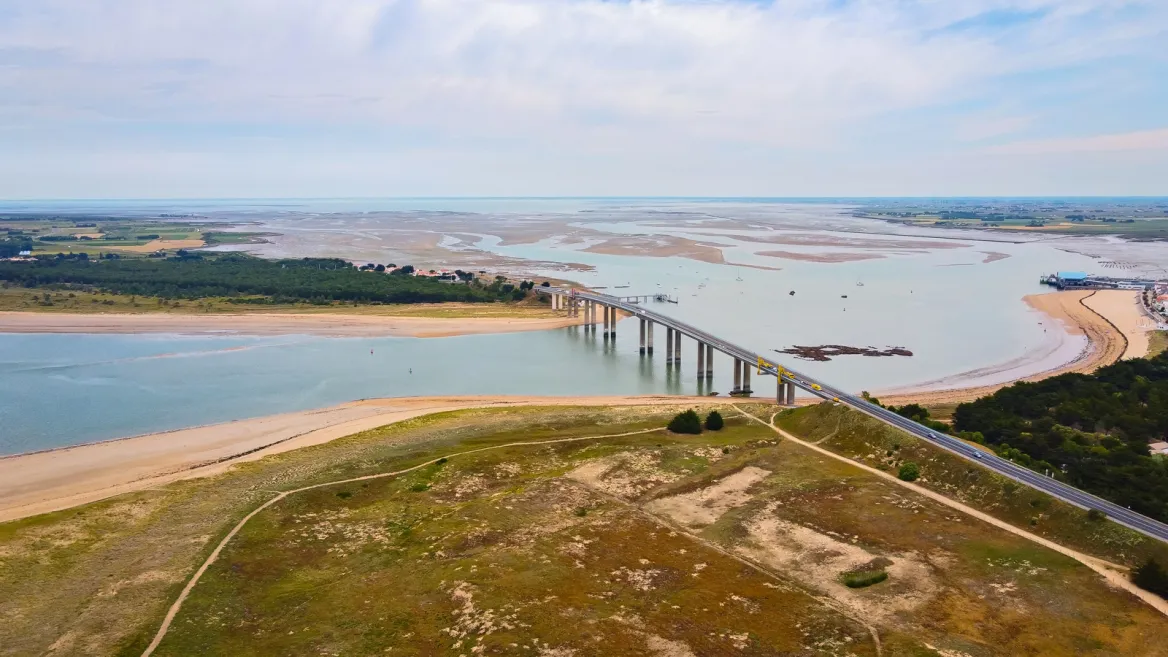 La Barre de monts the bridge
