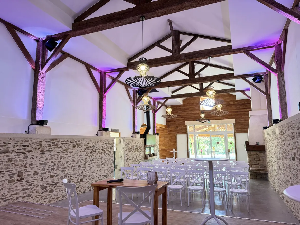 Damona Lodges