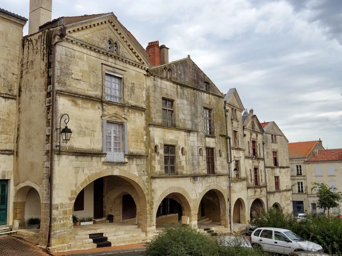 The arcades of Place Belliard