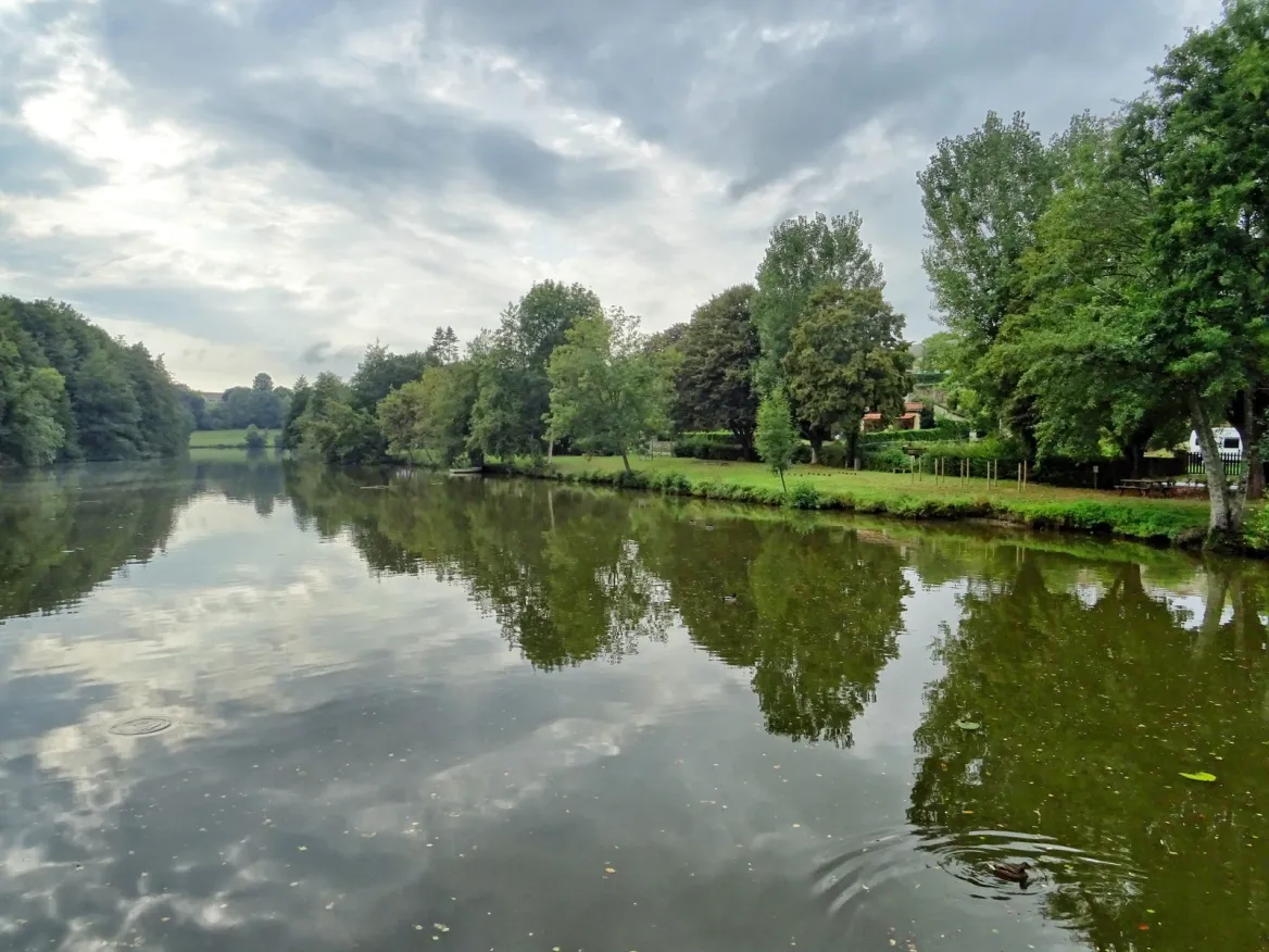 Sur les bords de la Mère