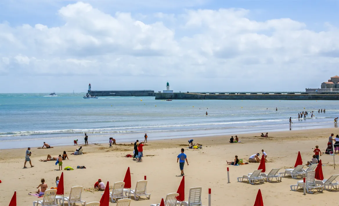 Plage des Sables d'Olonne Photo : AdobeStock Pictures-news