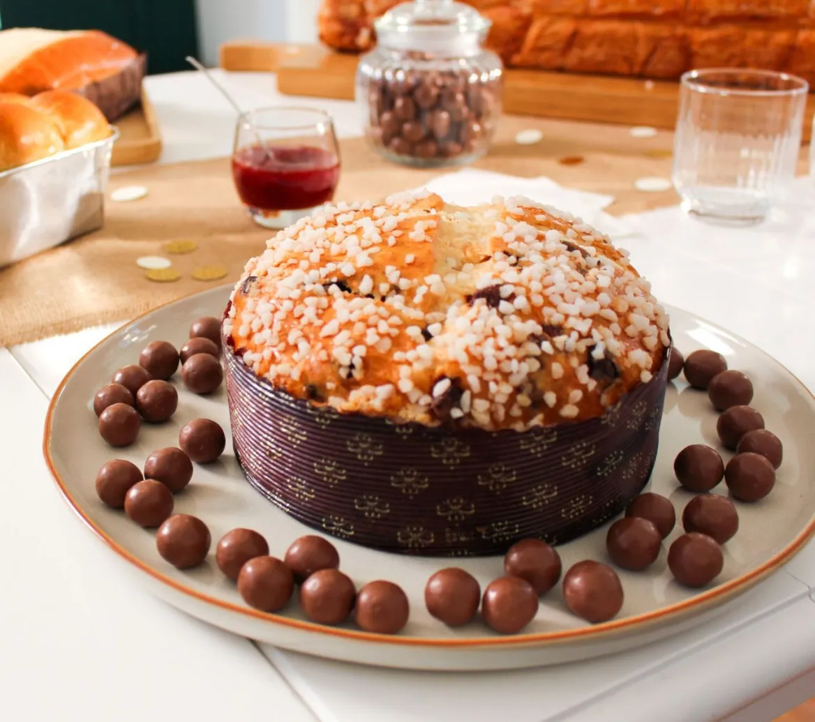 Brioche Fonteneau Festive Round