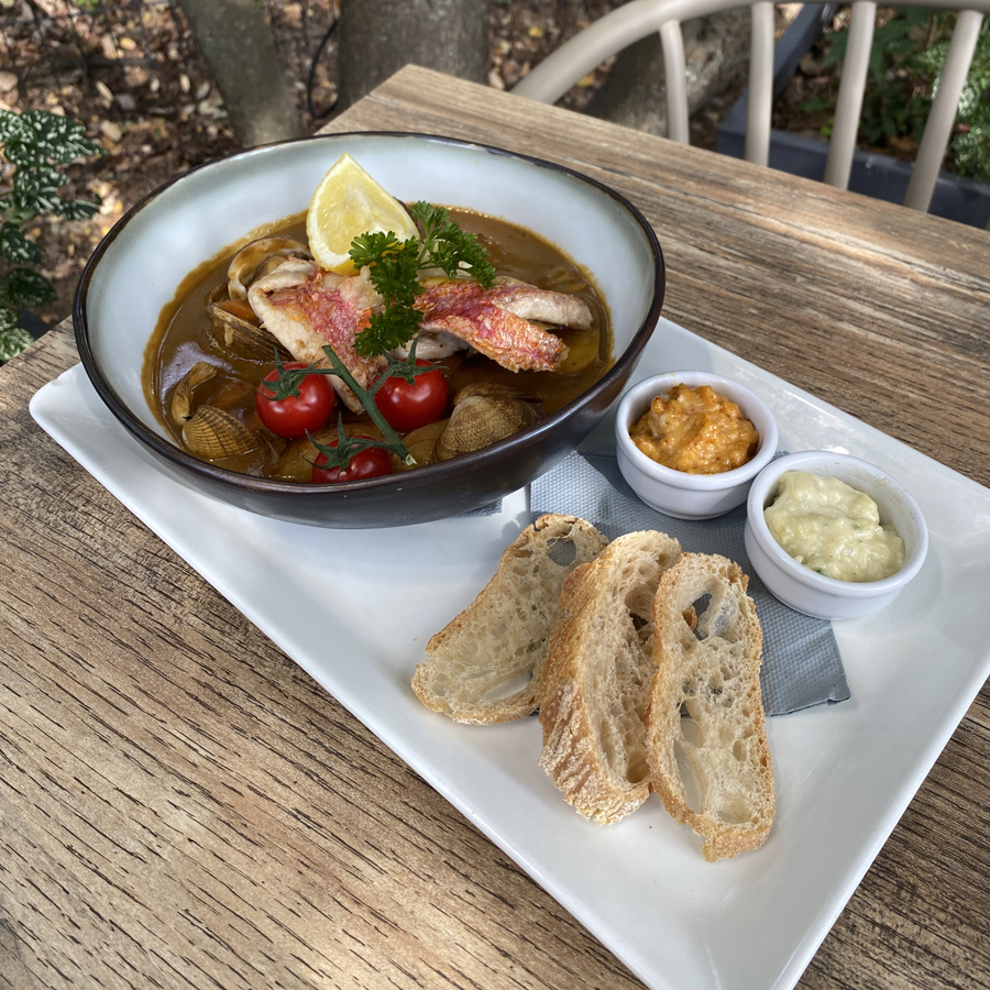 La Paillotte - Restaurant et brasserie à l'ombre des pins à Saint-Jean-de-Monts